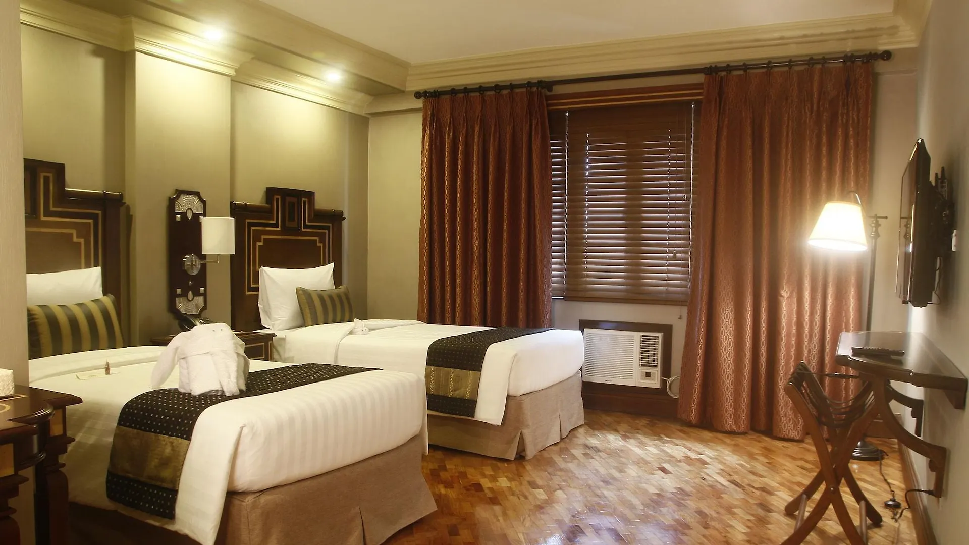 Herald Suites Polaris Makati City 3*,  Philippines