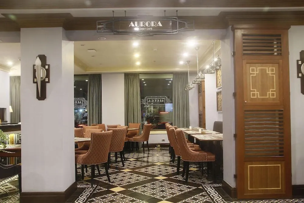 Herald Suites Polaris Makati City 3*,