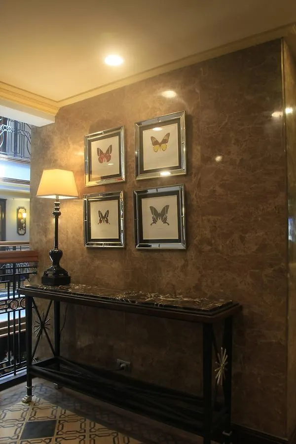Herald Suites Polaris Makati City Hotel