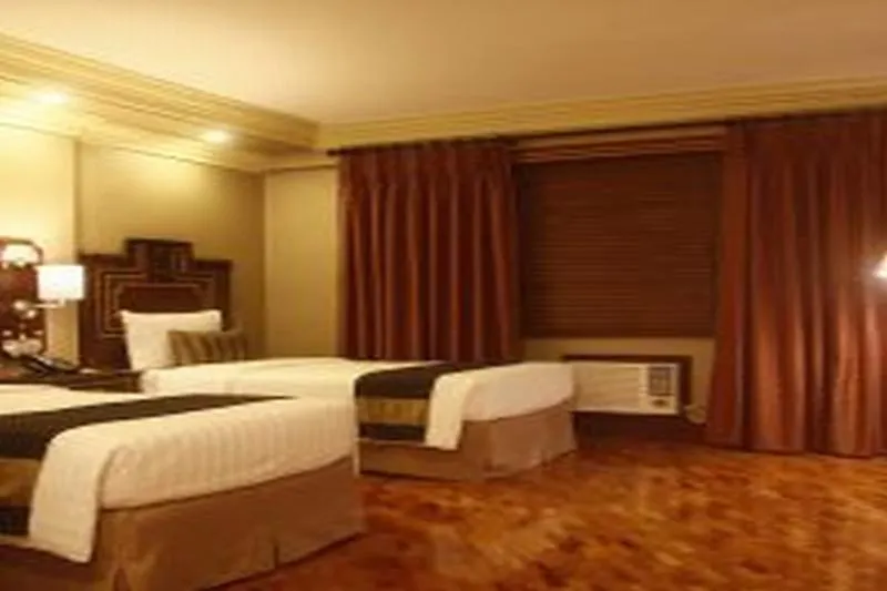 *** Hotel Herald Suites Polaris Makati City Philippines